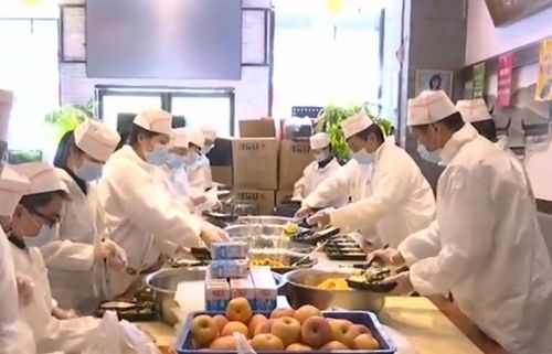 武漢按下重啟鍵 食品企業(yè)與餐飲業(yè)經(jīng)濟活力逐步恢復(fù)，歌舞活動再添生機