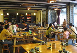 農(nóng)家菜、餐飲服務(wù)、歌舞活動(dòng)——鄉(xiāng)村休閑旅游的三大亮點(diǎn)